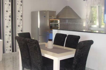 Apartment Laura,Amazing View! Дубровник Екстер'єр фото